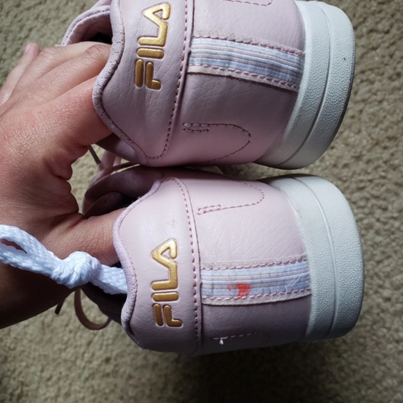 FILA Pink Faux leather Sneakers. Women's size 6 - Picture 3 of 4
